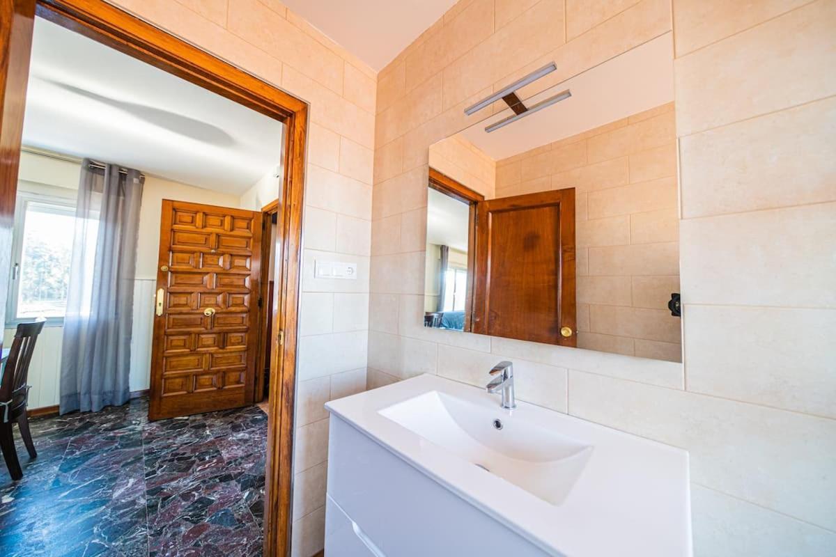 Apartamento Centrico Con Vistas Al Mar Віланова-де-Ароуса Екстер'єр фото